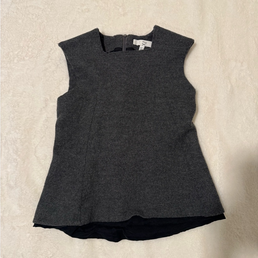 Wool Sleeveless Blouse
